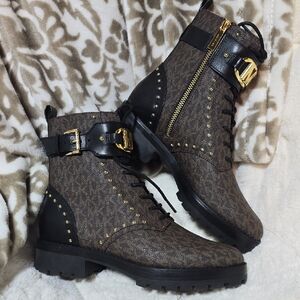 NWT MICHAEL Michael Kors Kincaid Booties
